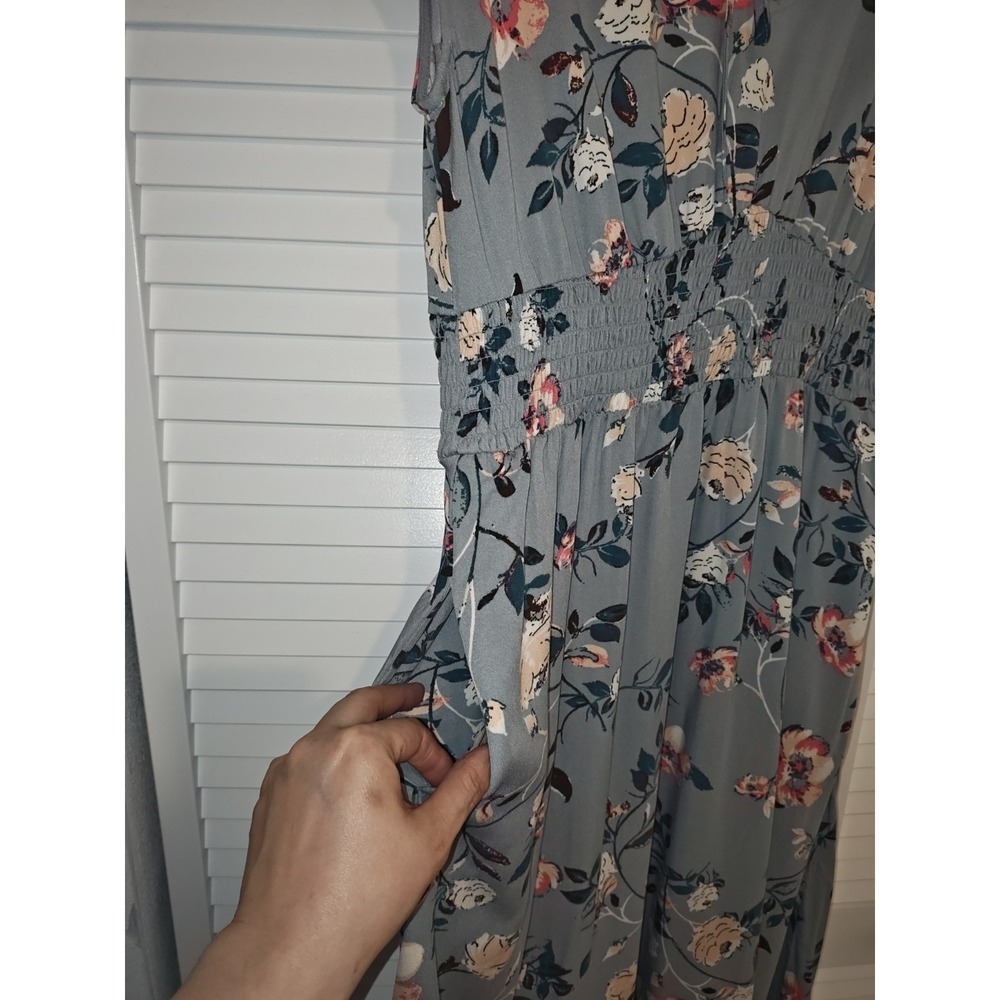 Maurices Womens M Blue Floral Midi Dress Smocked Waist Keyhole Back - Picture 6 of 12